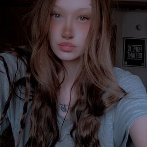 Meet your Posher, Paige🥰🍄🌿🦋🫧